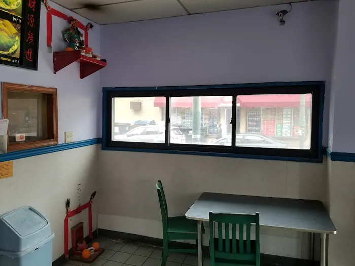Ho's Chinese Restaurant 4