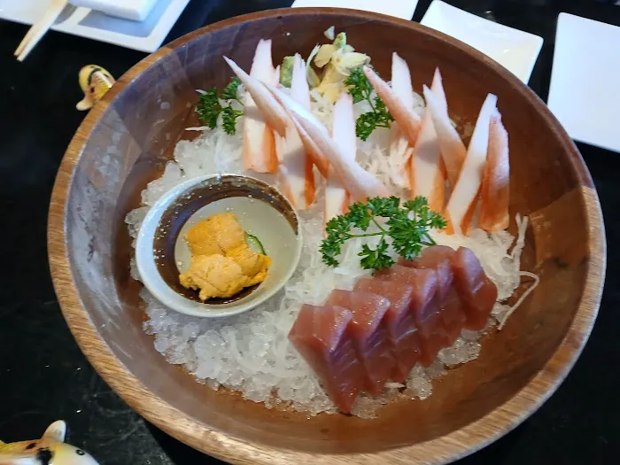 Ken Sushi & Asian Bistro 1