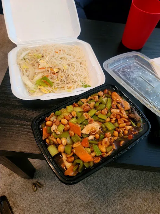 Eddie's 2 Go 3