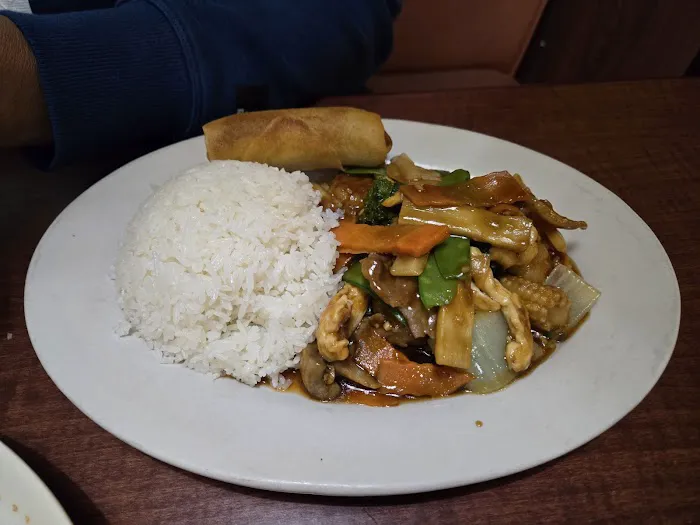 Golden Chopstix 9