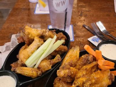 Lovejoy Wings Cafe 0