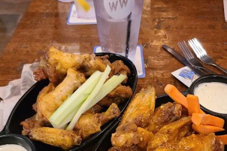 Lovejoy Wings Cafe