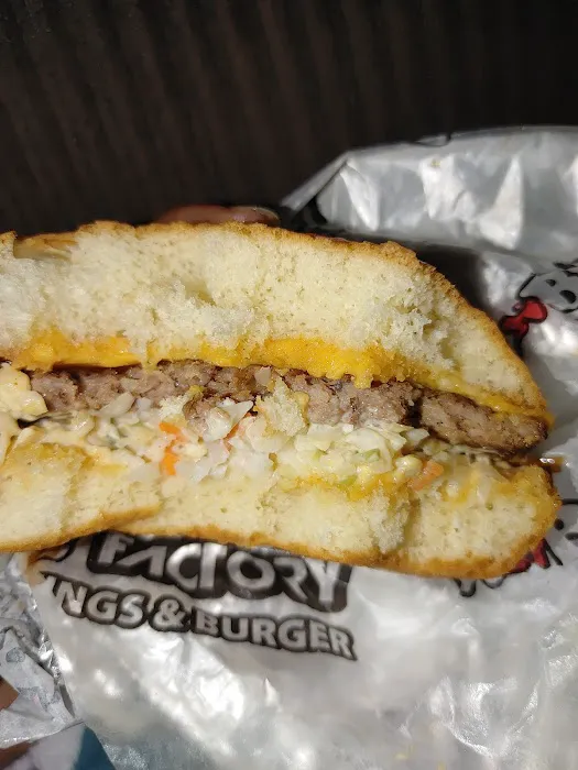 WNB Factory - Wings & Burger 4