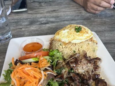 DUA Vietnamese Restaurant 0