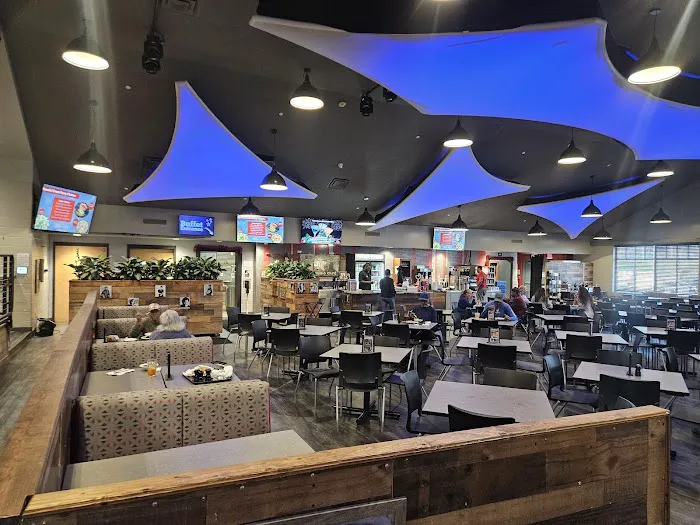 The Studio Cafe Operated by Hanna Brothers 4