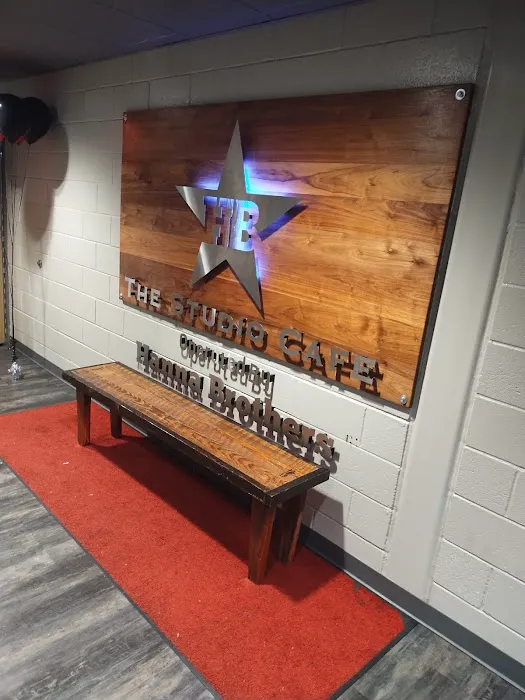 The Studio Cafe Operated by Hanna Brothers 7