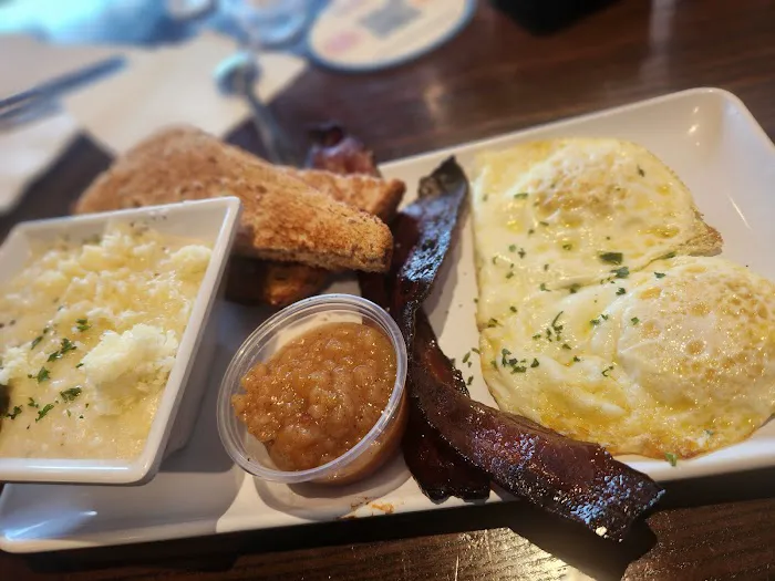 Gocha's Breakfast Bar 7