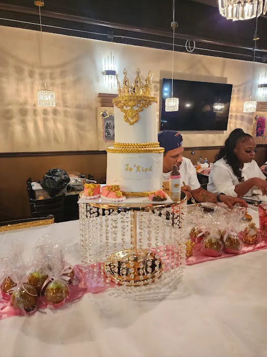 Truth Breakfast Bar and Grill 3