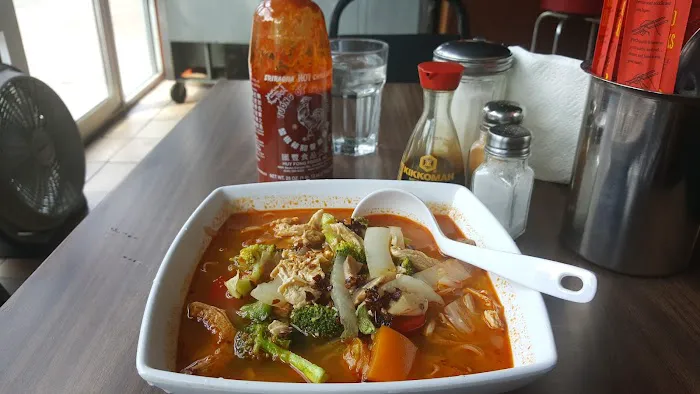 Ming's Noodle 7