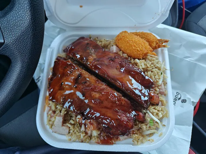 Café Wong Chinese Restaurant 9