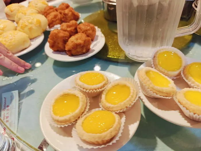 Golden Dragon Restaurant 10
