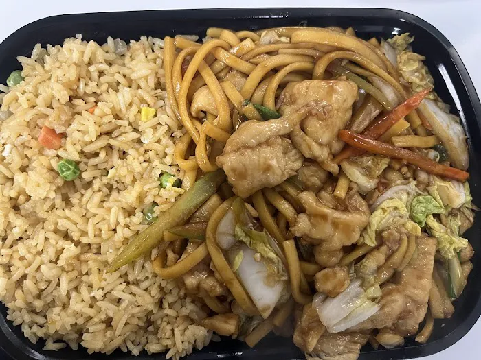 Yangs kitchen Chinese restaurant 9