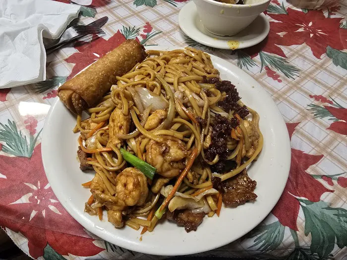 Changs Chinese Restaurant 6
