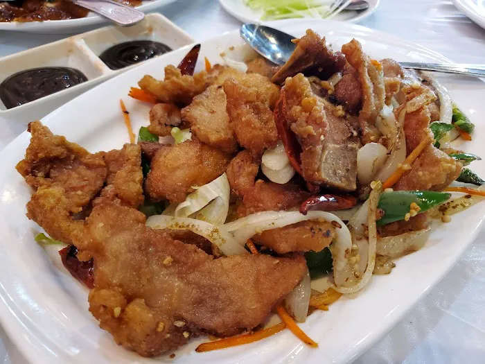 East Wall Chinese Cuisine 8