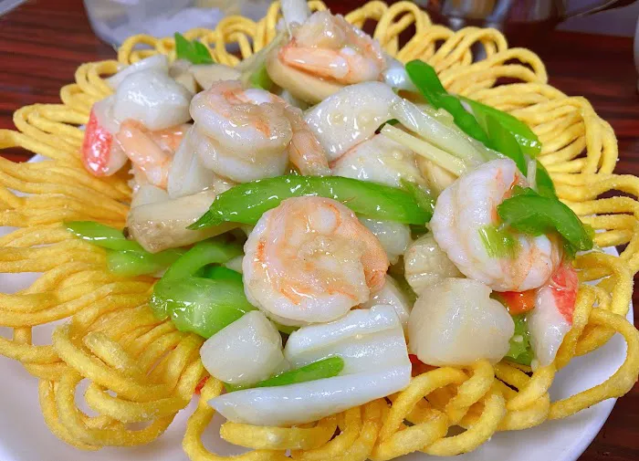 East Wall Chinese Cuisine 6