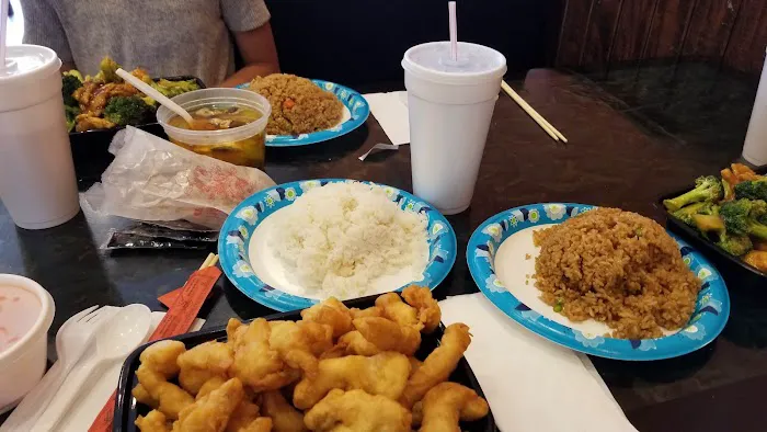 Ming Moon Restaurant 7