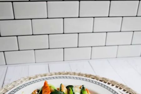 Howard Wang's to go -Trinity Grove, west Dallas