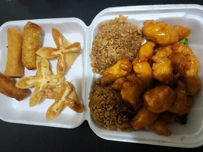 Eggroll Inn 6