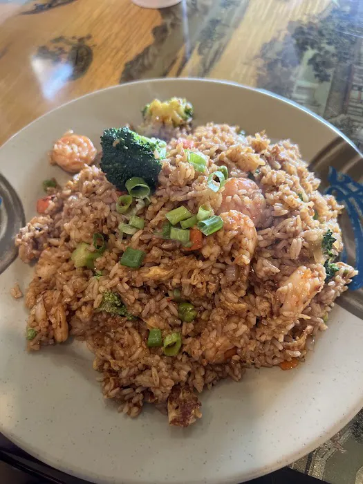 Van Chans Chinese Restaurant 10