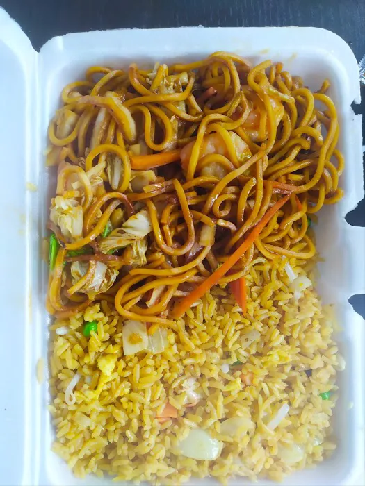 Four Seasons Chinese Restaurant 9