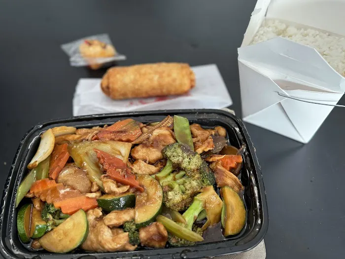 Shanghai Express Chinese Food 5