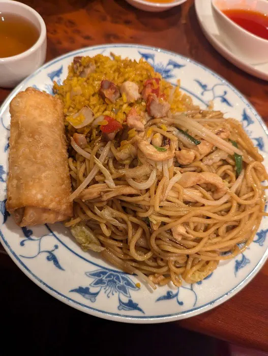 Shanghai Express Chinese Food 3