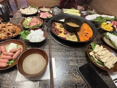 Feng Hotpot 冯校长老火锅 0
