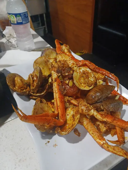 Seafood Hotpot 2