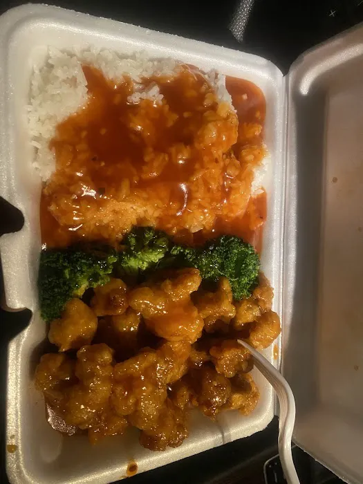 Lucky Chinese & American Food Take Out 1