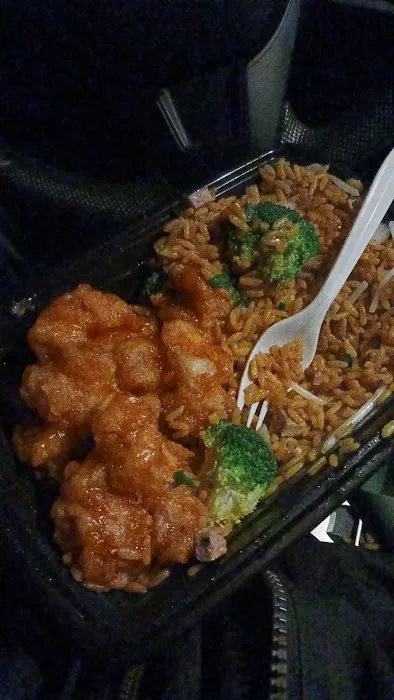 Lucky Chinese & American Food Take Out 6
