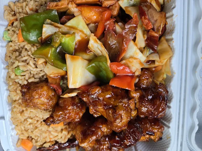 Ling Ling Chinese Restaurant 5
