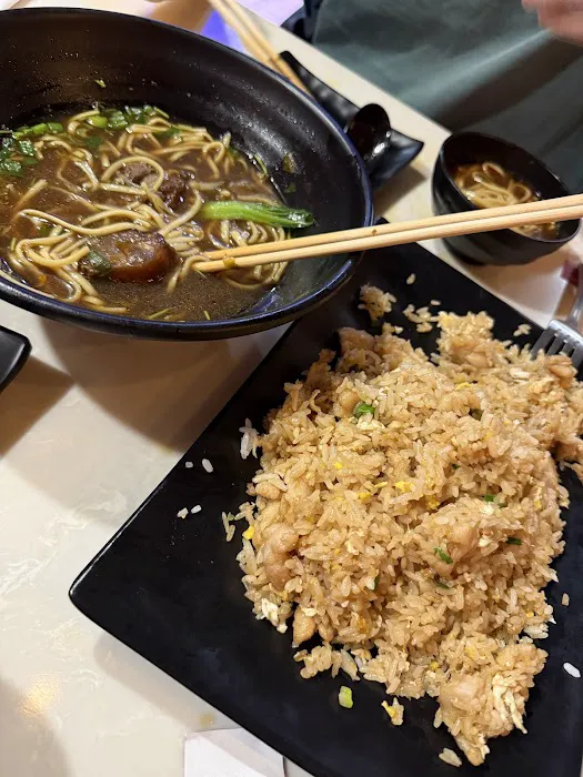 Noodles Bar & Dumpling 3