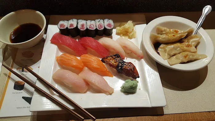 New Dumpling & Sushi House 1
