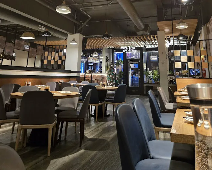 Hong Kong Bistro 3