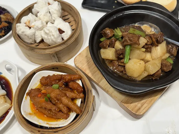 Hong Kong Bistro 6