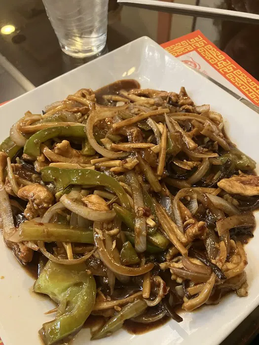BM Chen Chinese American Restaurant 8