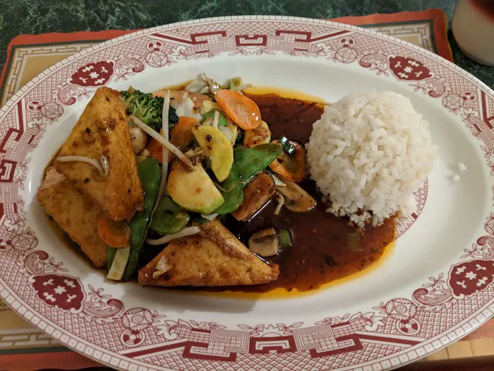 Mayflowers Chinese Restaurant 10