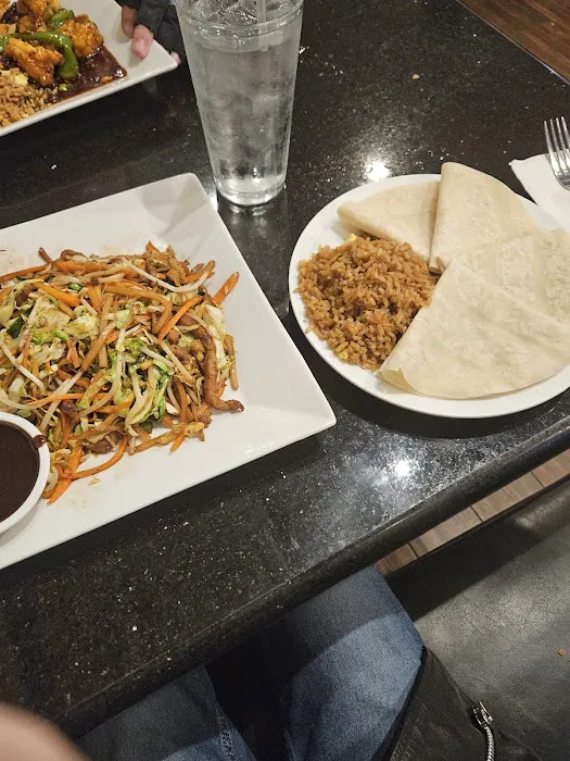 3-6-9 Chinese Restaurant 8
