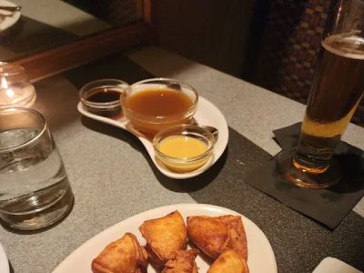 Golden Temple & The E Room Bar 0