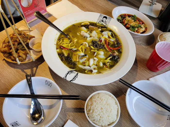 B2J Tasty Pot Allston 不二家酸菜鱼 Allston 9
