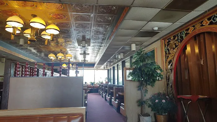 Golden Palace Restaurant 4