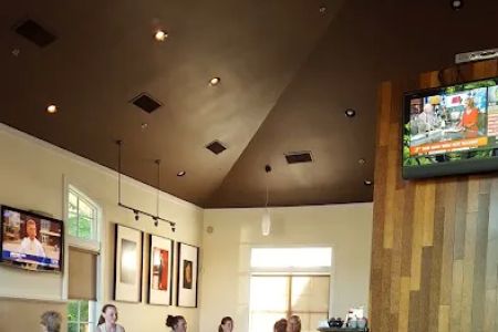 Tsang's Village Cafe