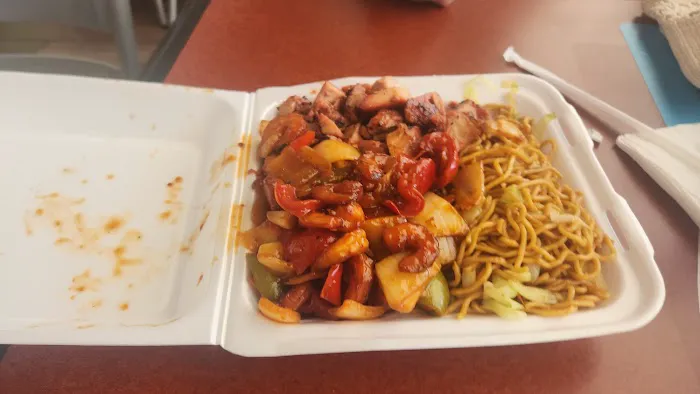 Kung Pao Wok 6