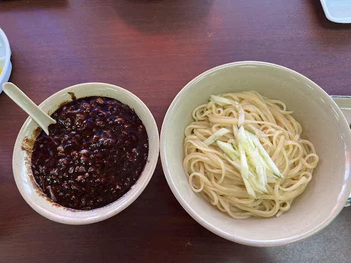 New Mandarin Garden Restaurant 1