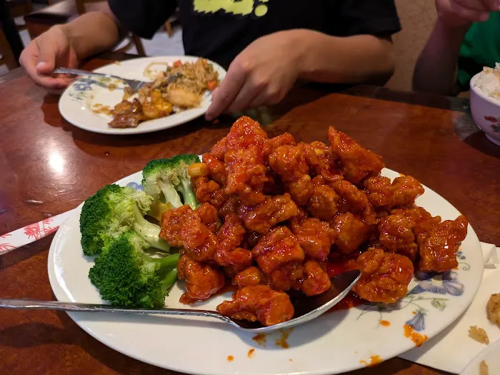 Canton Low Restaurant 4