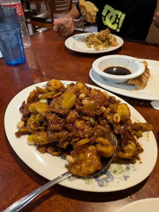 Canton Low Restaurant 2