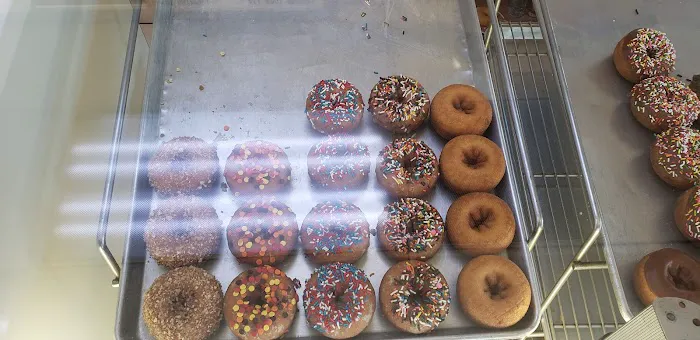 Mom's Donuts & Chinese Food to Go 10