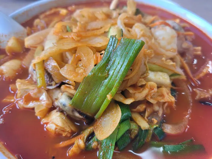 Jin's Chinese Kitchen 3