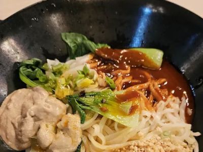 Noodle Works 0