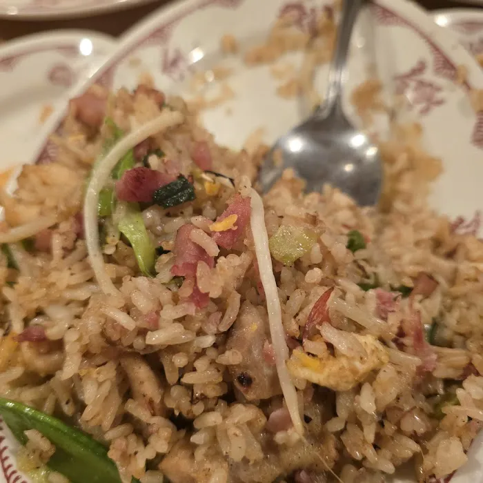 Quik Wok Restaurant 4